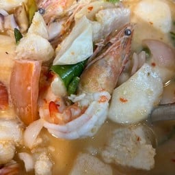 ต้มยำรวมมิตรทะเลน้ำข้น