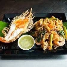 ผัดซีอิ๊วกุ้งแม่น้ำ