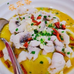กันเอง Yelaixiang 夜来香 ห้วยขวาง