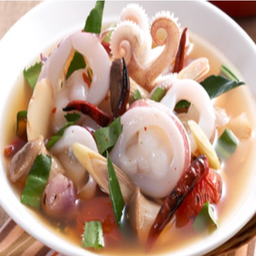 ต้มแซบปลาหมึก