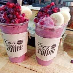 มิกซ์เบอรี่ กล้วย นมอัลมอนด์