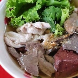 ต้มเลือดหมู+เครื่องใน