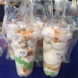 น้ำมะพร้าวปั่นนมสดไอครีมมหาชัยกะทิสด กระแตไอครีมมหาชัยน้ำมะพร้าวปั่นนมสด