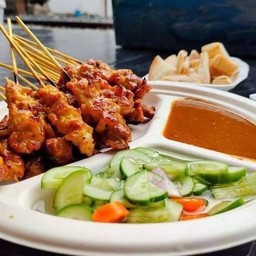 หมูสะเต๊ะชุดใหญ่