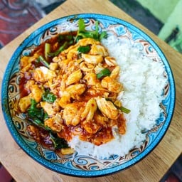 เนื้อปูผงกะหรี่ (ราดข้าว)