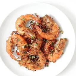 กุ้งสดๆคั่วพริกเกลือขนาดกลาง