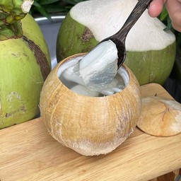 วุ้นมะพร้าวน้ำหอมบ้านแพ้ว พร้อมเนื้อมะพร้าวอ่อน จำนวน 1 ลูก Coconut Jelly 100% with young coconut meal