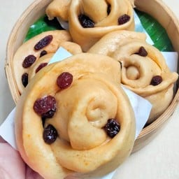 หมั่นโถวลูกเกดนมสด