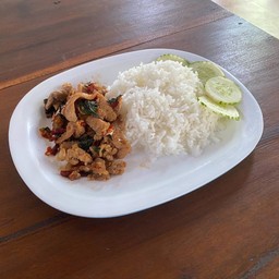 ข้าวกะเพราหมูหมัก