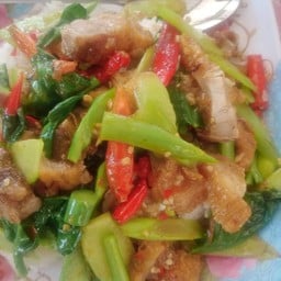 เหน่งหมูกรอบ