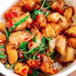 ข้าวกะเพราหมูกรอบ