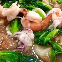 ราดหน้าทะเล