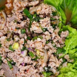 ลาบหมูผักสด
