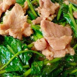 ราดหน้าหมู