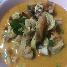 ต้มยำทะเลน้ำใส