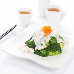 บร็อคโคลี่ราดซอสเนื้อปู