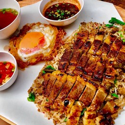 เซ็ทกะเพราเนื้อหน้าเสือ Aus. ย่างจิ้มแจ่ว (100 g)
