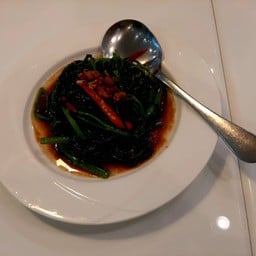 ผักบุ้งไฟแดง