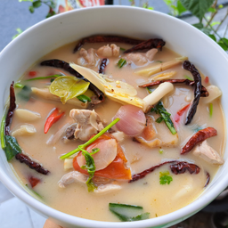 ต้มข่าไก่ Thai Chicken Coconut Soup
