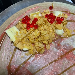 แยมสตอเบอรี่ กล้วยหอม คอนเฟลก เยลลี่แดง
