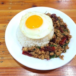 กะเพราหมูสับ