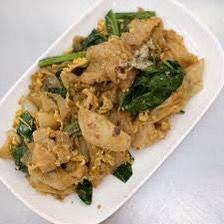 เส้นใหญ่ผัดซีอิ๊วไก่