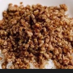 ข้าวเนื้อบดโคขุนกระเทียมพริกไทย+ไข่ดาว