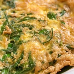 ข้าว-ไข่เจียวใส่ผักหวาน