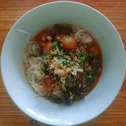 ขนมจีนน้ำเงี้ยว