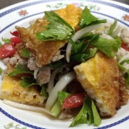 ยำ-ไข่ดาว+หมูสับ