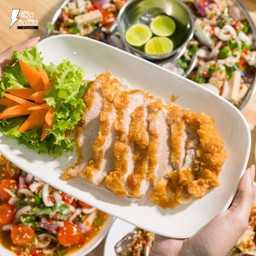 คอหมูทอด+หอมเจียว