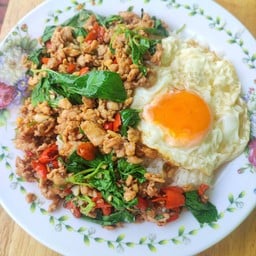 กะเพราหมูสับ (ราดข้าว)