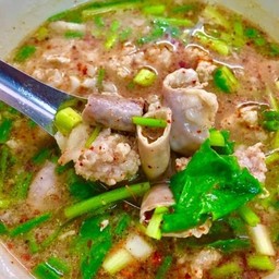 ต้มแซ่บเครื่องในหมู