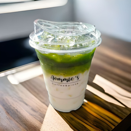 ชาเขียวมะพร้าวนมสด (22 ออนซ์)