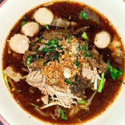 ก๋วยเตี๋ยวน้ำตก เนื้อ