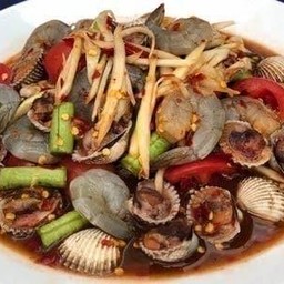 ตำกุ้งสดหอยแครง