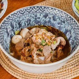 ก๋วยเตี๋ยวเรือหมูรวมมิตร