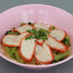 ชายสี่ บะหมี่เกี๊ยว ตรงข้ามโรงเรียนตำหรุ