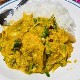 พี่พลอย ตามสั่ง