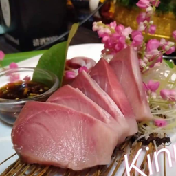 Hamachi Sashimi ฮามาจิ ซาชิมิ