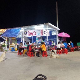 ก๋วยเตี๋ยวโฮเด้ง พรหมราษฎร์