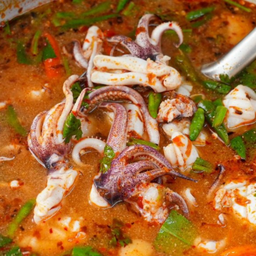 ต้มยำกุ้งหม้อไฟ