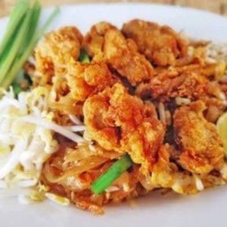 ผัดไทยไก่กรอบ แนะนำ
