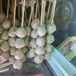 Mae Pranom Fried Meatballs - Kham Riang