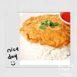 ข้าวยำไก่แซ่บ&ข้าวไก่กรอบ By nene