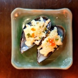 หอยแมลงภู่พ่นไฟ