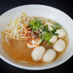 เส้นเล็ก ลูกชิ้น