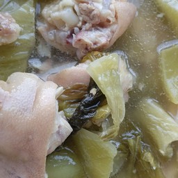 ต้มจืดผักกาดองกับขาหมู