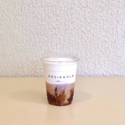 Black tea macchiato