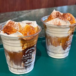 Antique Coffee  Seoul